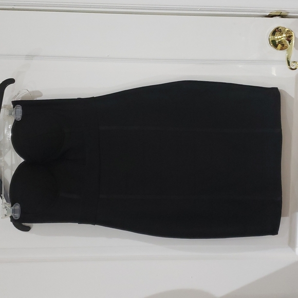 Haute  Monde - Picture 1 of 3